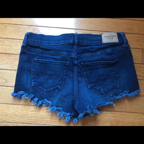 Hot 💥 short shorts💥 - Picture 2 of 5